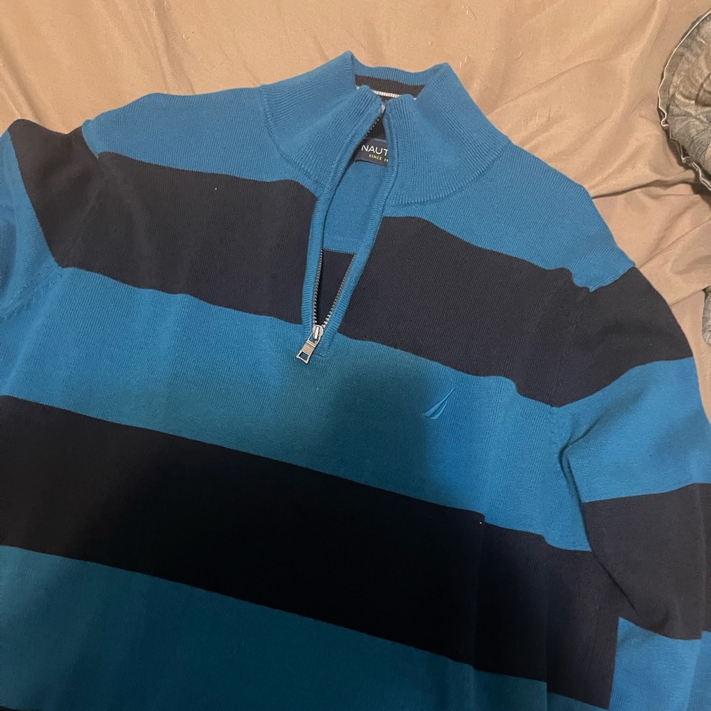 Vintage Nautica pullover